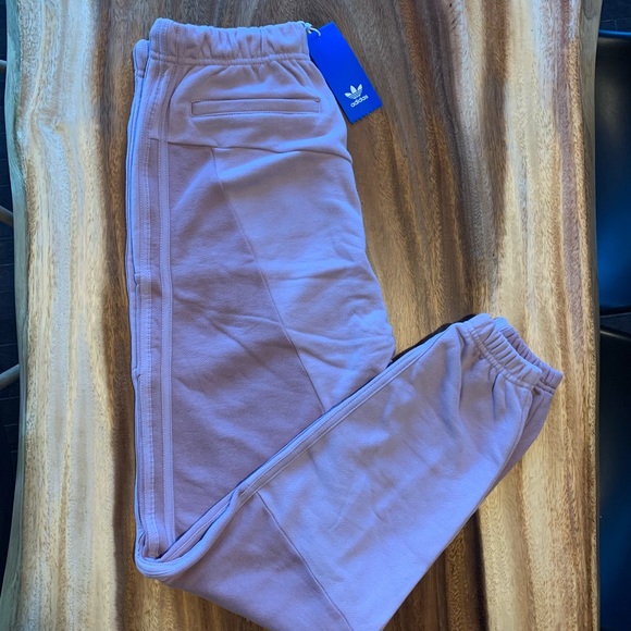 BNWT ⭐️ RARE⭐️ XS Adidas Daniëlle Cathari Joggers - Picture 8 of 9